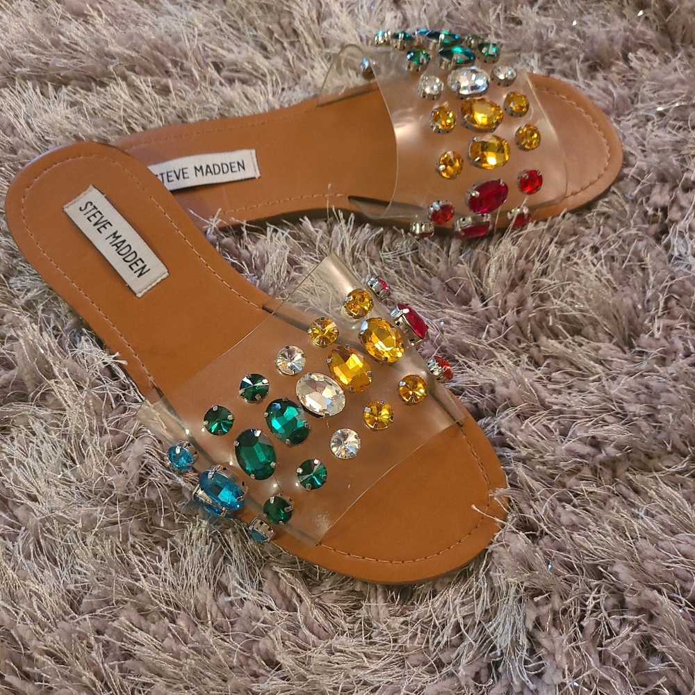 Steve Madden Jeweled Flat Sandals Size 7